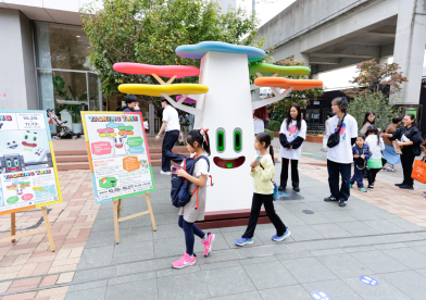 ヨーグルトで街にミライをプロジェクトの様子